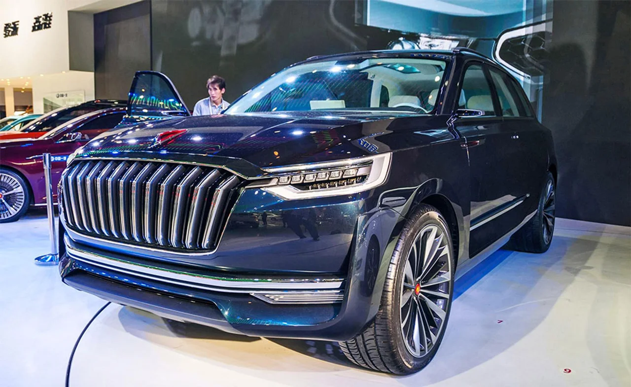중국도 프리미엄 SUV 시장에 도전한다...홍치 HS7 공개