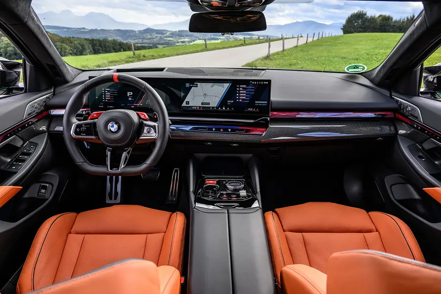 BMW 뉴 M5 투어링
