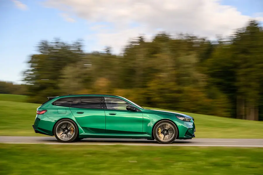 BMW 뉴 M5 투어링
